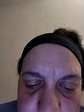 Snapshot of BustyBabyOfficial chatting on 03.09.25 BustyBabyOfficial online show from 03.09.25