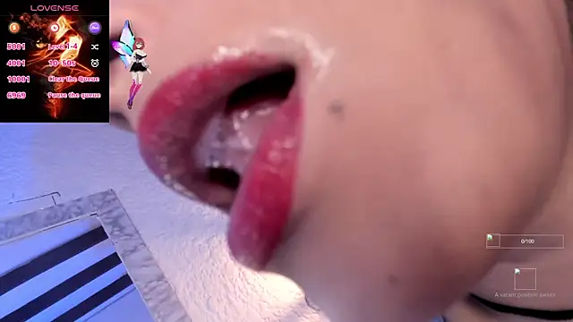 Snapshot of Alizon_1 chatting on 09.17.25 Alizon 1 online show from 09.17.25