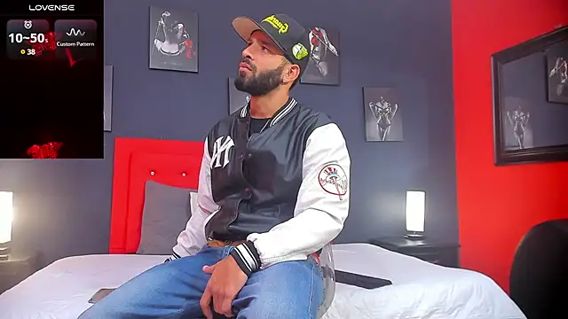 Thiagogomez online show from 12.19.24