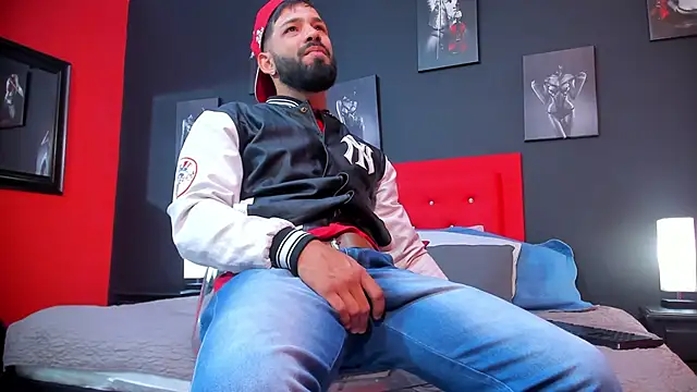 Thiagogomez online show from 01.20.25