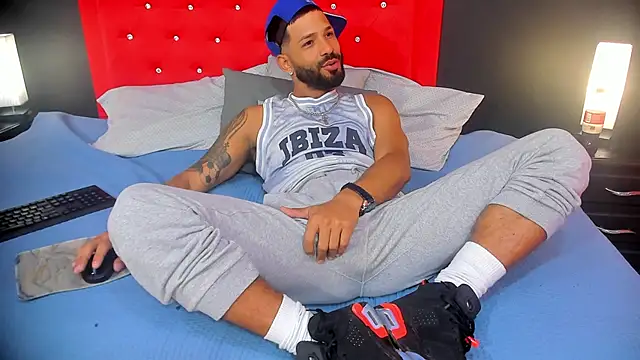 Thiagogomez online show from 02.20.25