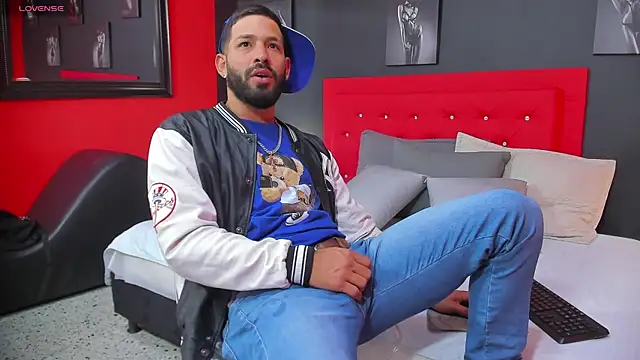 Thiagogomez online show from 03.03.25