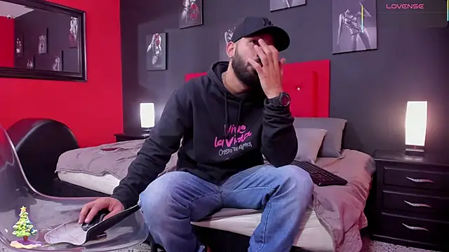 Thiagogomez online show from 12.04.25