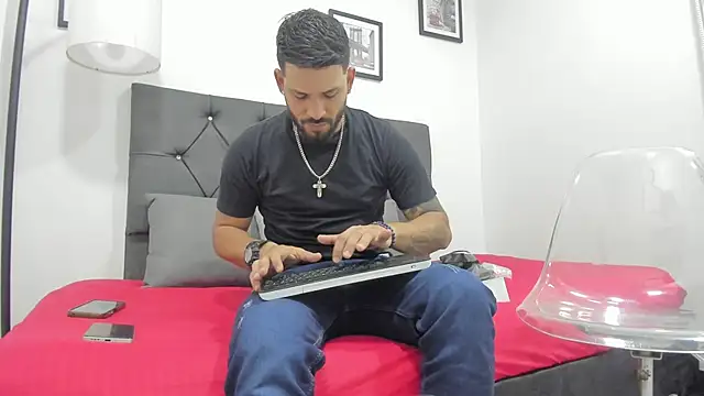 Thiagogomez online show from 02.04.26