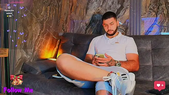 Snapshot of Andrew_Brown chatting on 12.14.24 Andrew Brown online show from 12.14.24