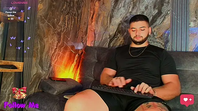 Snapshot of Andrew_Brown chatting on 01.03.25 Andrew Brown online show from 01.03.25