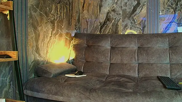 Snapshot of Andrew_Brown chatting on 01.11.25 Andrew Brown online show from 01.11.25