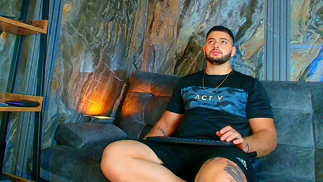 Snapshot of Andrew_Brown chatting on 01.28.25 Andrew Brown online show from 01.28.25