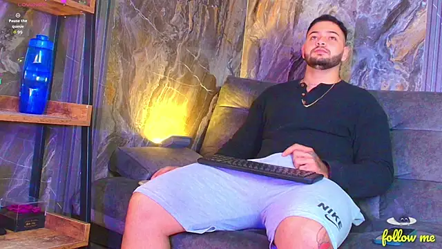 Snapshot of Andrew_Brown chatting on 02.20.25 Andrew Brown online show from 02.20.25