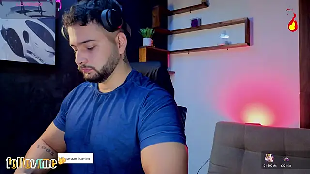 Snapshot of Andrew_Brown chatting on 11.13.25 Andrew Brown online show from 11.13.25