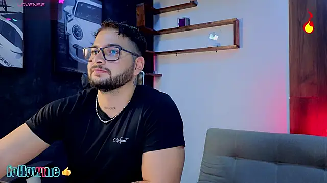 Snapshot of Andrew_Brown chatting on 11.19.25 Andrew Brown online show from 11.19.25