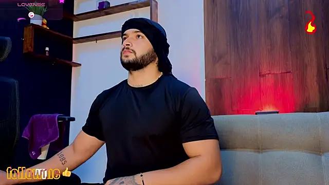 Snapshot of Andrew_Brown chatting on 11.29.25 Andrew Brown online show from 11.29.25