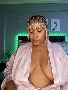 Snapshot of Toya_P chatting on 03.20.25 Toya P online show from 03.20.25