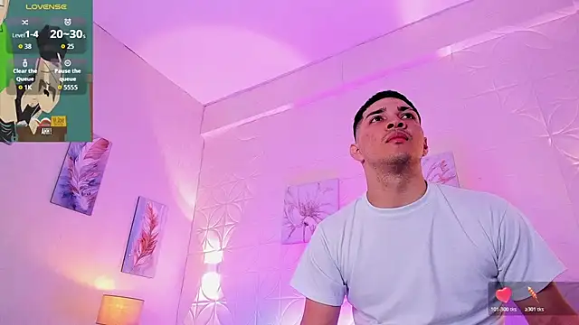 Snapshot of JUANDIAMONDS98 chatting on 11.09.25 JUANDIAMONDS98 online show from 11.09.25