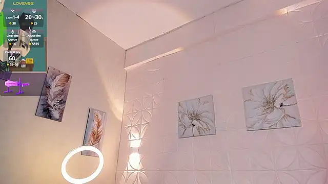 Snapshot of JUANDIAMONDS98 chatting on 11.18.25 JUANDIAMONDS98 online show from 11.18.25