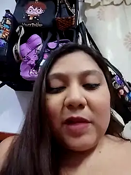 Snapshot of aniv96 chatting on 10.31.25 aniv96 online show from 10.31.25