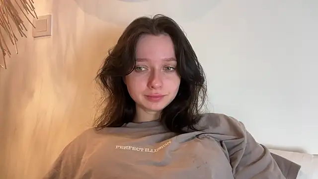 Snapshot of _liatris_ chatting on 12.25.24  liatris  online show from 12.25.24