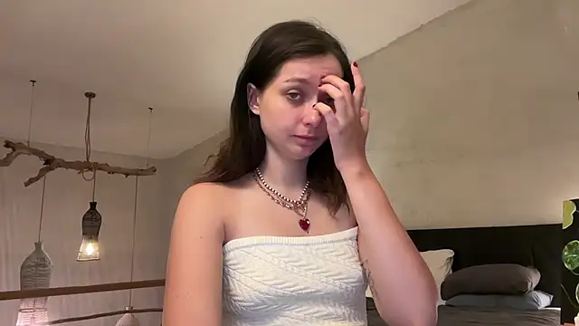 Snapshot of _liatris_ chatting on 02.10.25  liatris  online show from 02.10.25