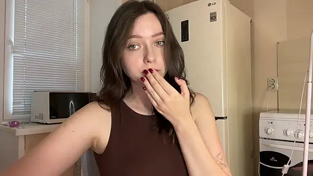 Snapshot of _liatris_ chatting on 09.24.25  liatris  online show from 09.24.25