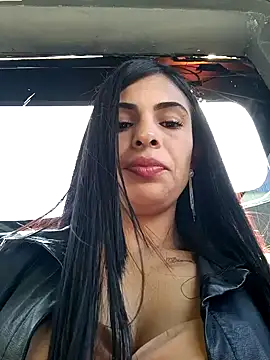 Snapshot of Astrid-- chatting on 12.11.24 Astrid-- online show from 12.11.24