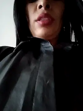 Snapshot of Astrid-- chatting on 12.19.24 Astrid-- online show from 12.19.24