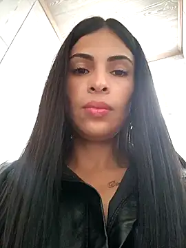 Snapshot of Astrid-- chatting on 01.02.25 Astrid-- online show from 01.02.25