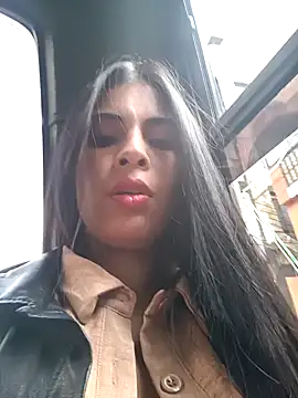 Snapshot of Astrid-- chatting on 01.20.25 Astrid-- online show from 01.20.25