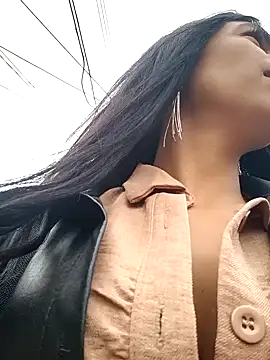 Snapshot of Astrid-- chatting on 02.06.25 Astrid-- online show from 02.06.25