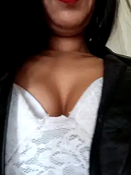 Snapshot of Astrid-- chatting on 02.25.25 Astrid-- online show from 02.25.25