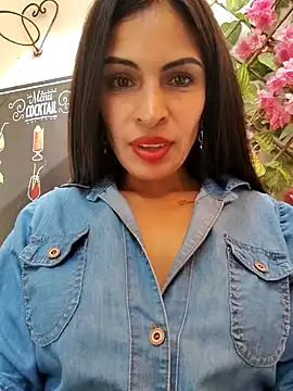 Snapshot of Astrid-- chatting on 02.28.25 Astrid-- online show from 02.28.25