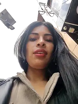 Snapshot of Astrid-- chatting on 10.02.25 Astrid-- online show from 10.02.25