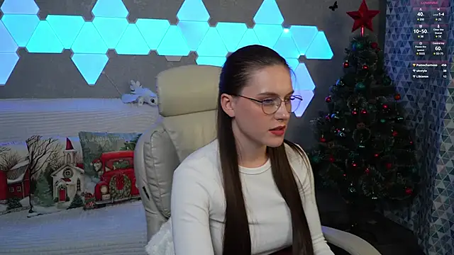 HarleyDeess online show from 12.04.24