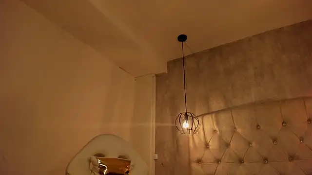 Alice Laurentt online show from 02.15.25