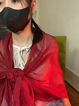 Snapshot of DA-EUN chatting on 01.17.25 DA-EUN online show from 01.17.25