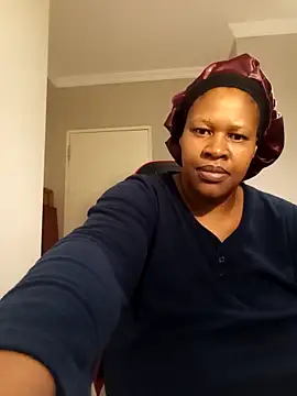 Snapshot of bustylisa1983 chatting on 03.03.25 bustylisa1983 online show from 03.03.25