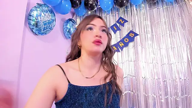 Snapshot of Samanta_roberts1 chatting on 02.19.25 Samanta roberts1 online show from 02.19.25