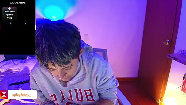 9 Fernanda 9 online show from 12.15.25