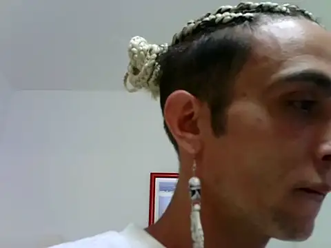Snapshot of xxxlecram chatting on 05.18.26 xxxlecram online show from 05.18.26