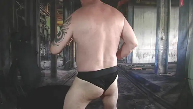 ManlyPrisonGuy online show from 04.23.26