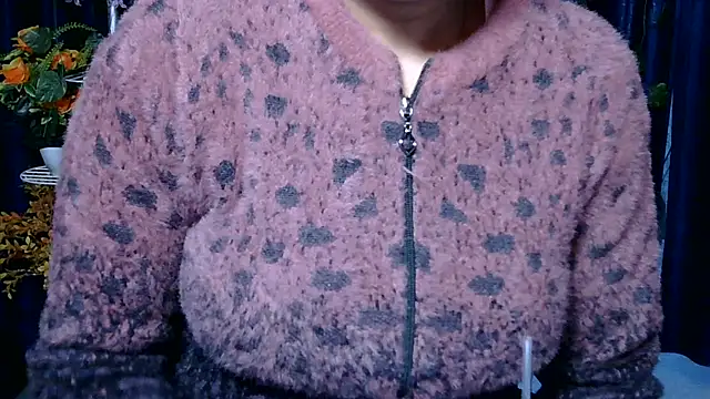 Snapshot of sexy-simmy chatting on 11.15.25 sexy-simmy online show from 11.15.25