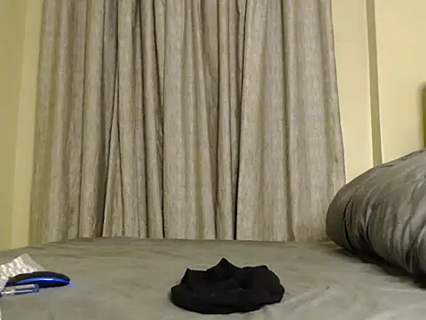 CurvyGlass online show from 02.25.25