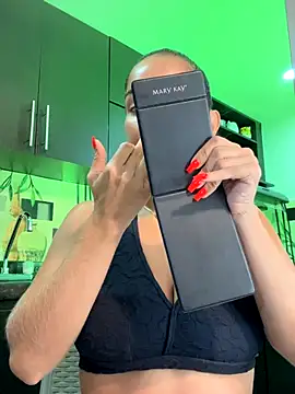 Mau White online show from 09.08.25