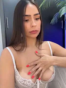 Mau White online show from 02.02.26