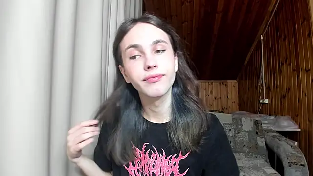 Snapshot of fcherthth chatting on 01.20.25 fcherthth online show from 01.20.25