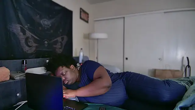 Snapshot of Yagurl__west chatting on 01.27.25 Yagurl west online show from 01.27.25