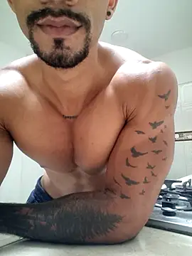 Manolo Hot1 online show from 03.31.26