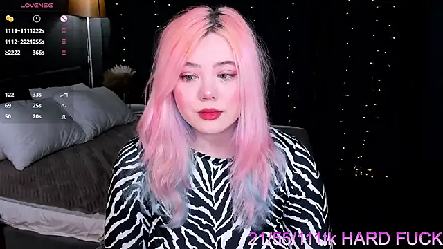 Snapshot of __KawaiiYuki__ chatting on 03.10.25 KawaiiYuki online show from 03.10.25