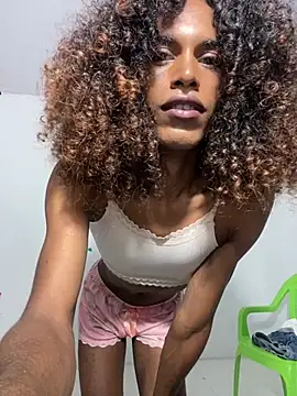 Snapshot of lau_sil chatting on 02.28.26 lau sil online show from 02.28.26