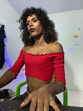 Snapshot of lau_sil chatting on 03.11.26 lau sil online show from 03.11.26