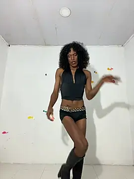 Snapshot of lau_sil chatting on 03.29.26 lau sil online show from 03.29.26